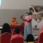 Cérémonie de remise de dons de kits Kitambaa offerts par le Général Mamadou Mansour Seck